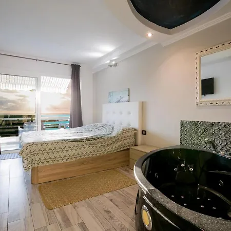 Apartman 204 Atalaya 2 Bedrooms, Sea View, Private Parking *
